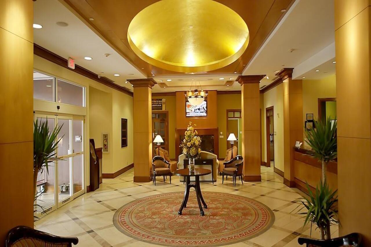 Hotel Executive Suites Картерет Экстерьер фото