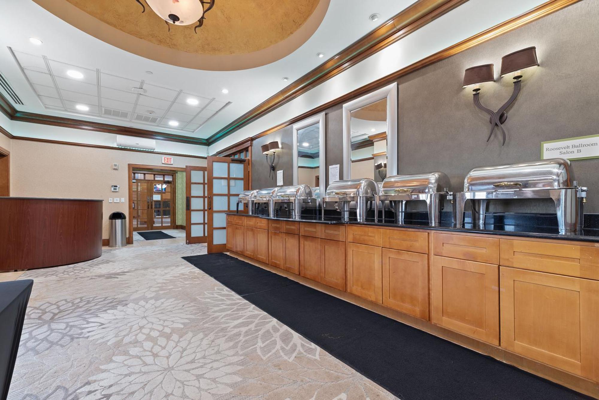 Hotel Executive Suites Картерет Экстерьер фото