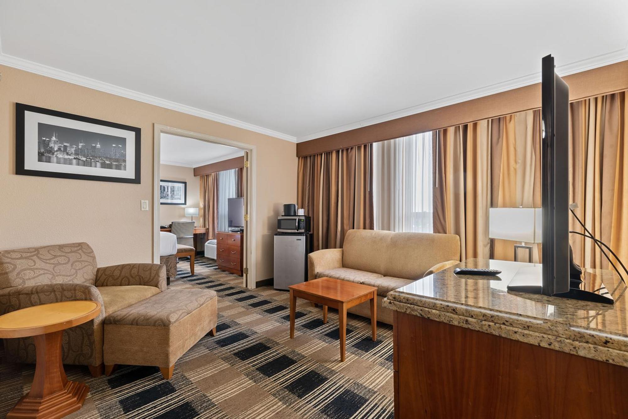 Hotel Executive Suites Картерет Экстерьер фото