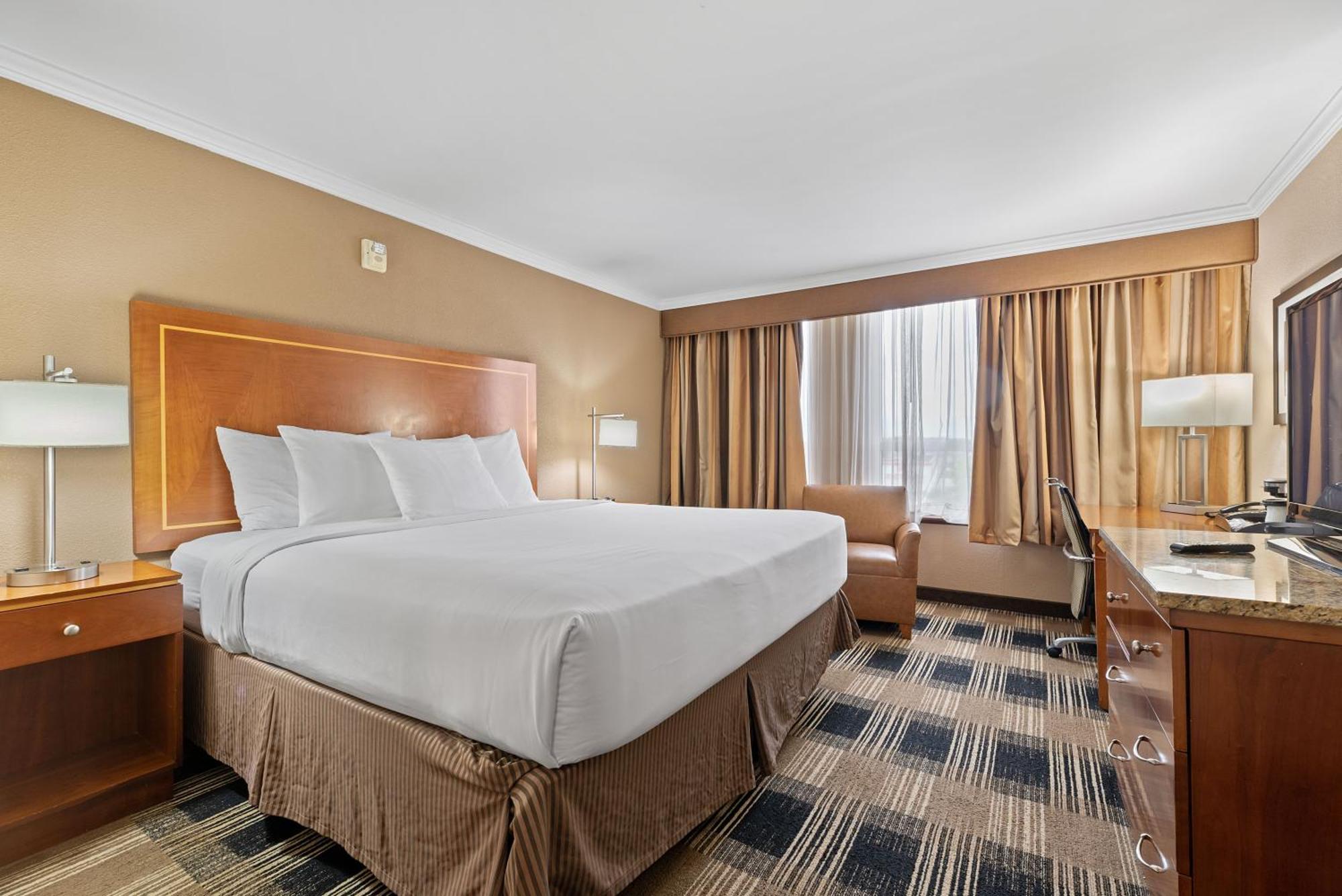 Hotel Executive Suites Картерет Экстерьер фото